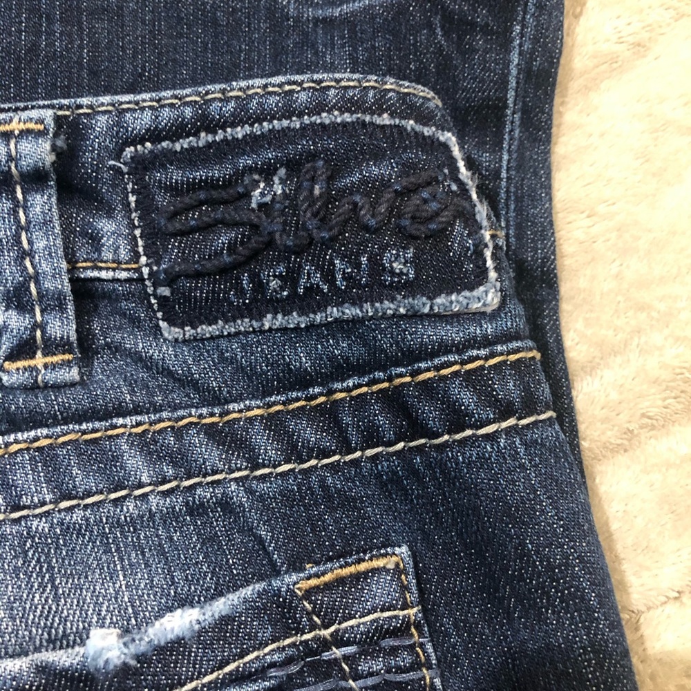 Silver Jeans - Picture 2 of 6